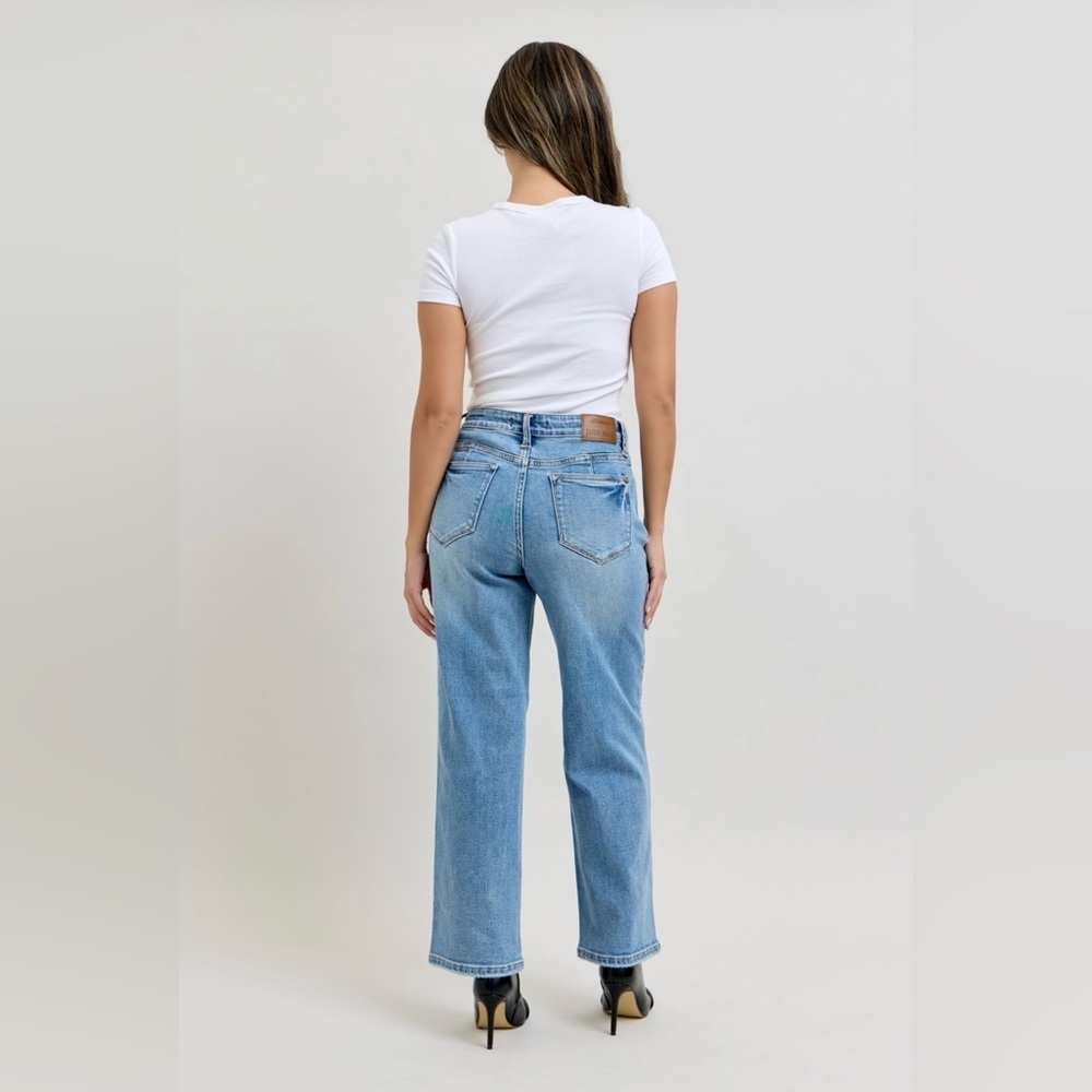 MAKE OFFER Judy Blue Petite Mid-Rise Straight Leg Women's Jeans - Picture 4 of 7